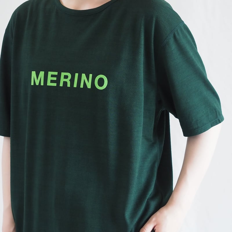 Sheep Words Tee - シープワーズティー - 「メリノウール」 | 新見本