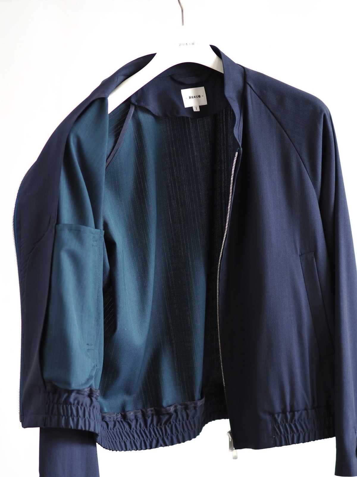 新見本工場　はたやブルゾン　クロムネイビー はたやブルゾン【ネイビー】 007BZ ［ メリノウール × シルク