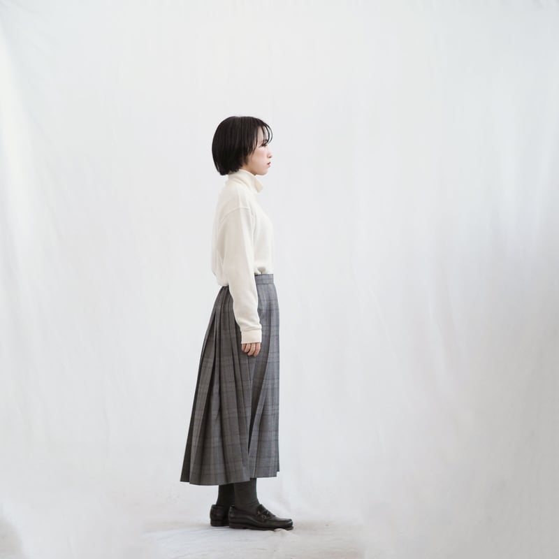 びしゅうのスカート 新見本工場 ウール83% シルク17% びしゅうの