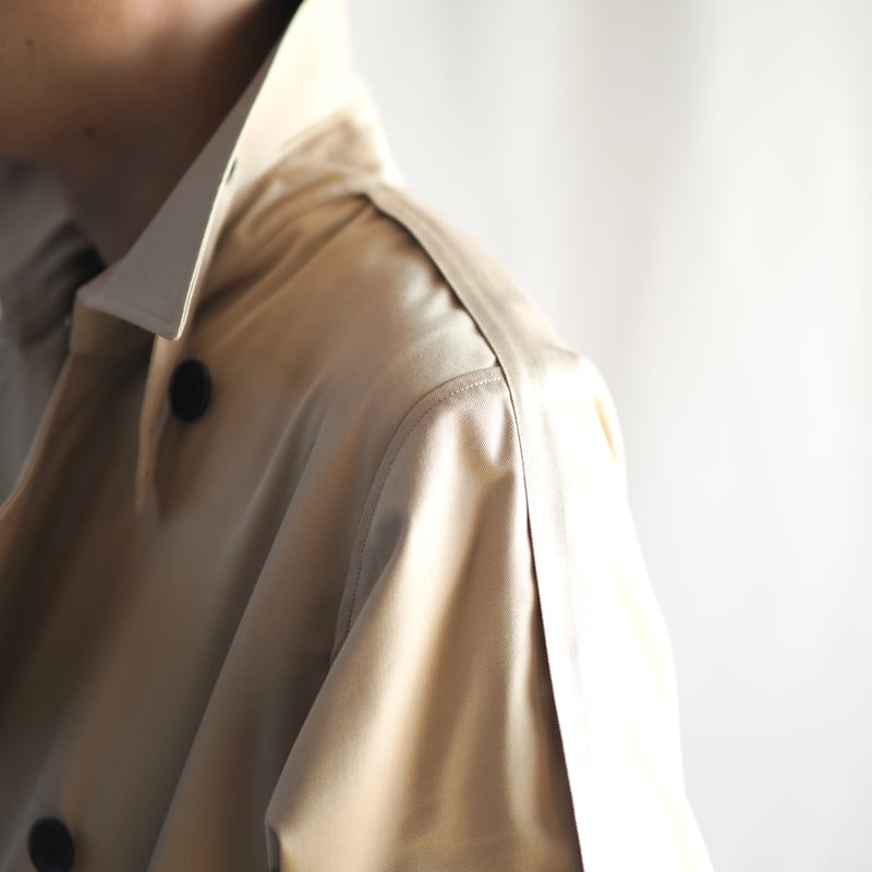 新見本工場　トレンチコートサイズ2 新品タグ付　　　　　　　ライナー付き 新見本工場 トレンチコートサイズ2 新品タグ付 ライナー付き