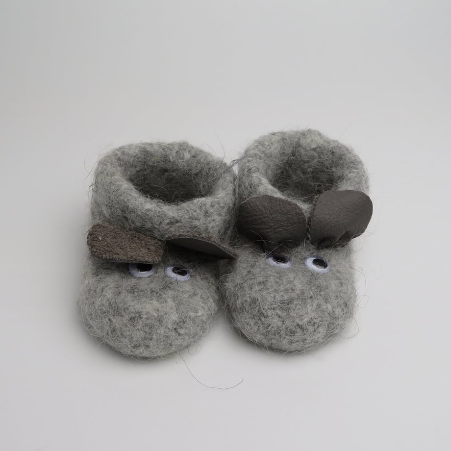 5fd984b88a4572552a818636