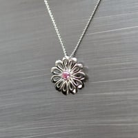 ネックレス デイジー 花モチーフ シルバー925 北欧デザイン ハンドメイド フィンランド製 ギフト | Sassi Design：サマー S