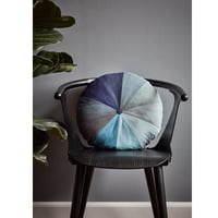 クッション 北欧デザイン 幾何学模様 ハンドメイド カラフルでおしゃれ インテリア 直径 46cm | Place de Bleu：グラディエント