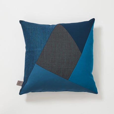 クッションカバー 北欧デザイン 幾何学模様 ハンドメイド 45×45cm｜Place de Bleu: Samur