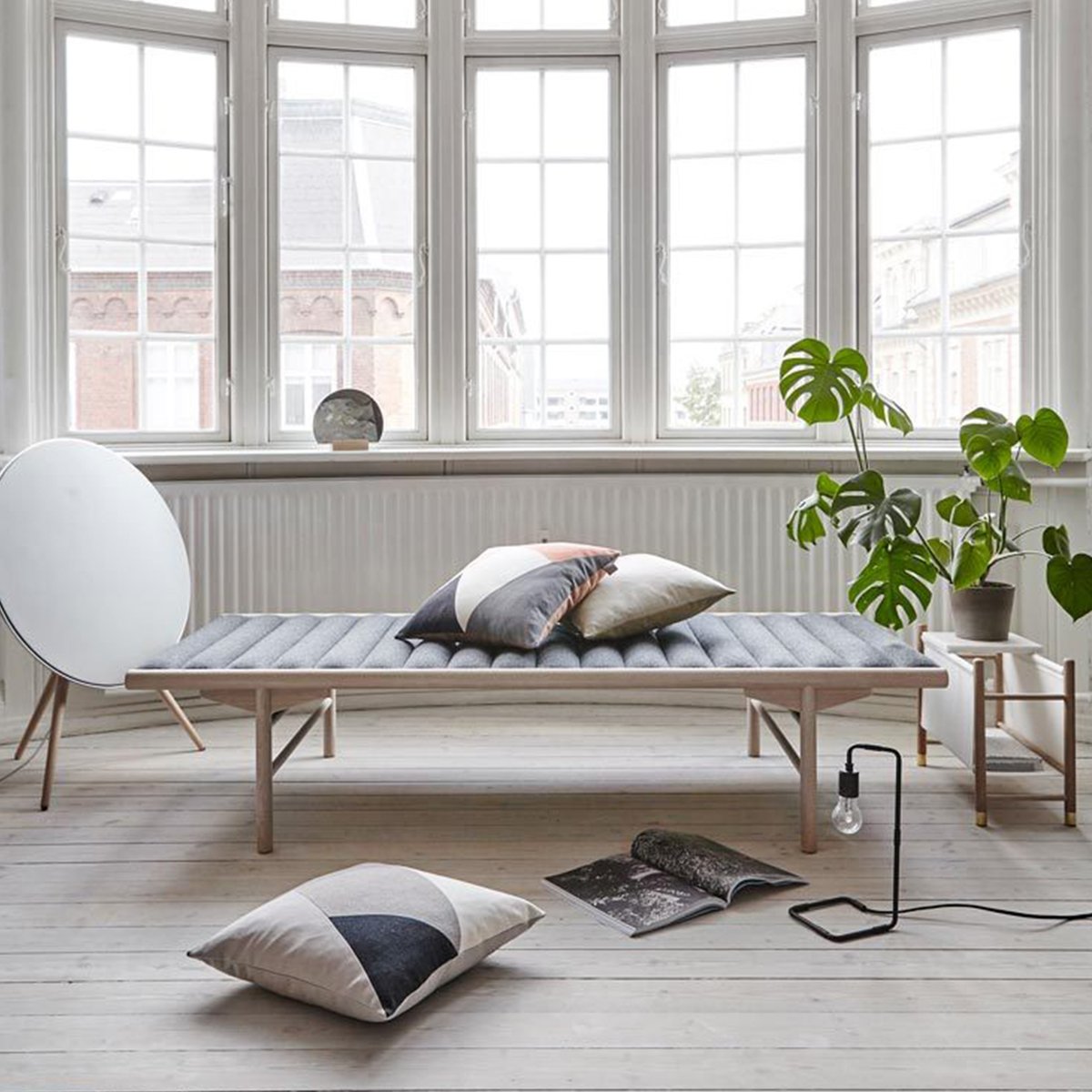 クッションカバー 北欧デザイン 幾何学模様 ハンドメイド カラフルで