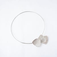 Pioni Design ネックレス：Serenity