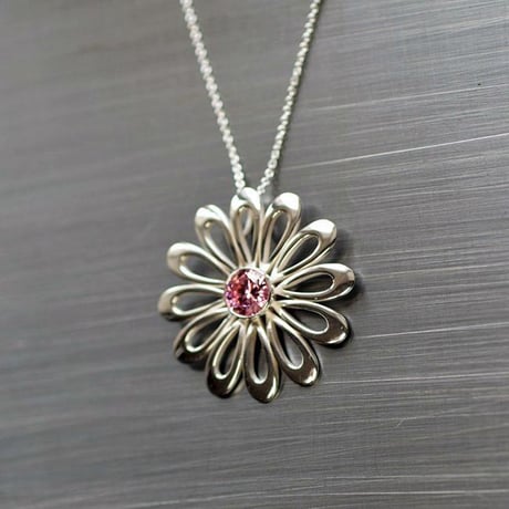 ペンダント ネックレス デイジー 花モチーフ シルバー925 北欧デザイン ハンドメイド フィンランド製 ギフト | Sassi Design：サマー M
