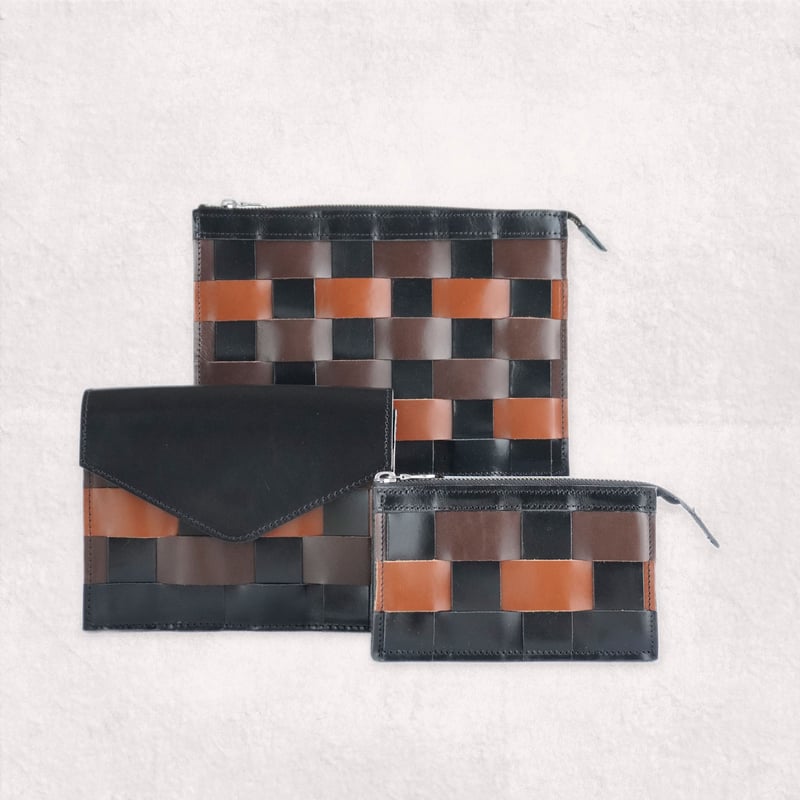 ★希少★非売品★サトちゃん ✕ SIMONE クラッチバッグ 本革 イタリア製 ☆希少☆非売品☆サトちゃん ✕ SIMONE クラッチバッグ 本革