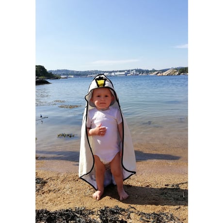 【子育て応援ギフトにも！】フード付きバスタオル 北欧 ノルウェーデザイン コットンベロア ヒツジ柄 ベビー 「ソーニャ」| Baby Livia