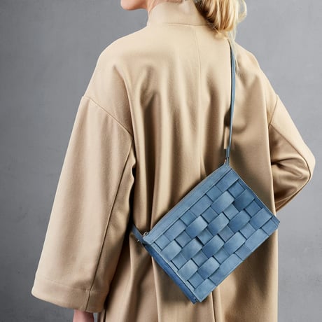 【スウェーデン製】北欧 ハンドメイド ミニバッグ 編込み 上質フルグレインレザー | Eduards Accessories Sweden「Näver」 スモール