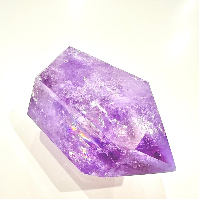 美品！アメジストクラスター六角柱 一点物】虹入り✨アメジスト 六角柱 ポイント ✩.*˚