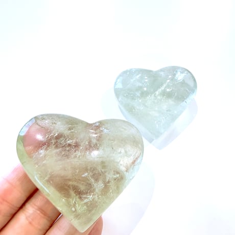 New✨虹入り🌈💚ハートプラシオライトMサイズ💚✨お守りクリスタル