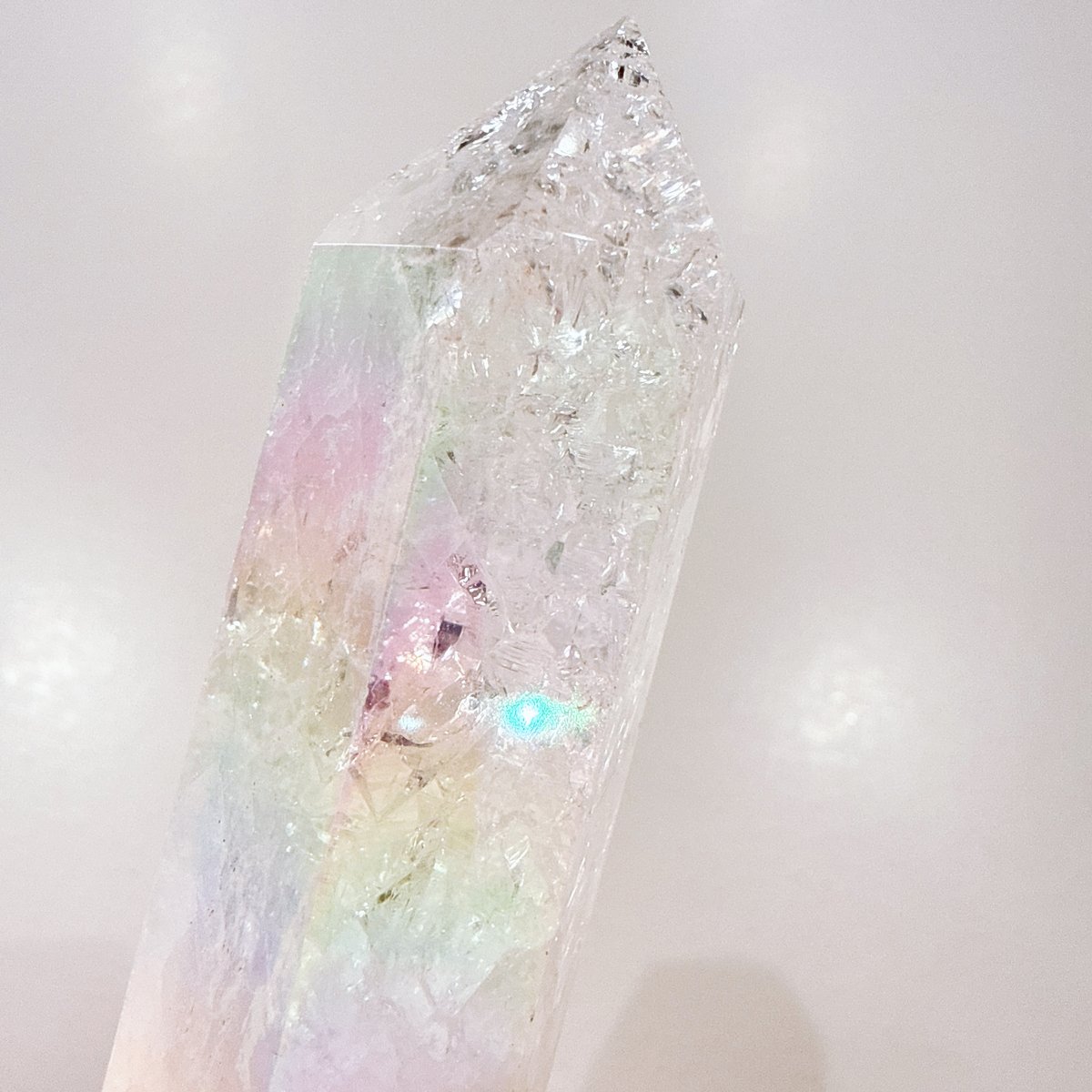 New✨🤍エンジェルオーラクラッククォーツポイント_✨お守りクリスタル