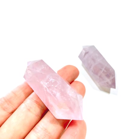 New✨🩷ダブルポイントローズクォーツ🩷お守りクリスタル