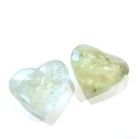New✨虹入り🌈💚ハートプラシオライトMサイズ💚✨お守りクリスタル