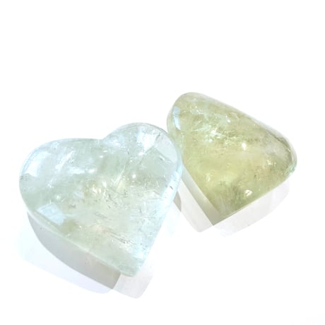 New✨虹入り🌈💚ハートプラシオライトMサイズ💚✨お守りクリスタル