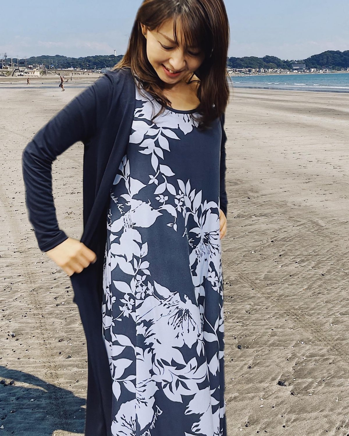 84313 マグノリア柄Aラインワンピース | Pikake