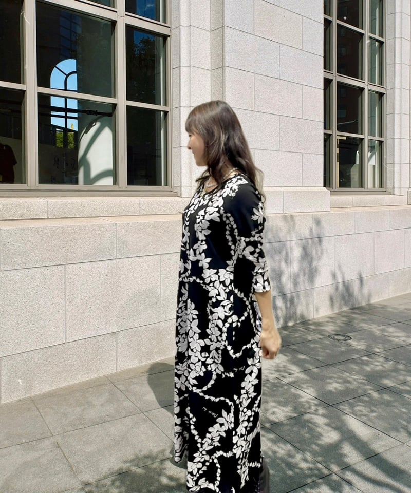 44300 ガーデニアピカケ柄ベアジョーゼット7分袖ワンピース | Pikake