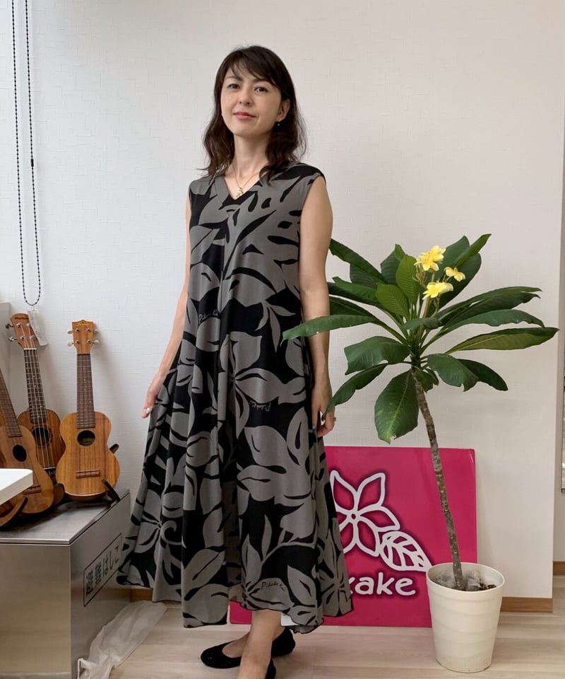 84311 トロピカルフォレスト柄ベアジョーゼットAライン