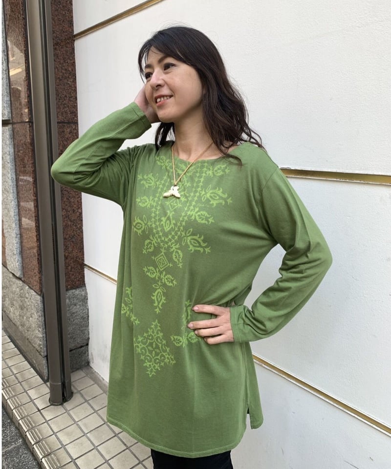 24003 綿モダール天竺キルト刺繍プリントチュニック | Pikake 24003 綿モダール天竺キルト刺繍プリントチュニック | Pikake