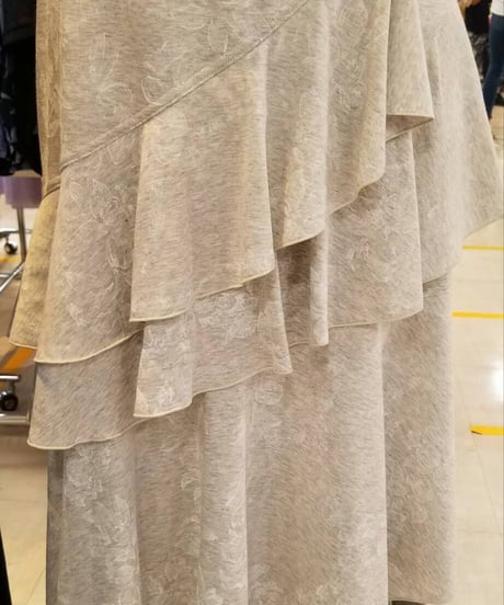 24503  ガーデニアピカケレイ柄シャンブレー綿スカート