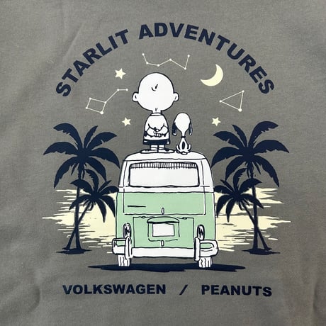 VW×PEANUTSコラボ　裏毛プルパーカー　スターライトアドベンチャー SVW-003