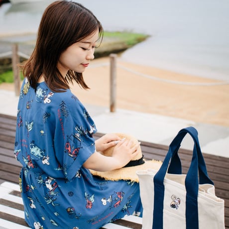 VW×PEANUTSコラボ　半袖ワンピースシャツ　ネイビー 273