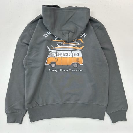 VW 裏毛プルパーカー　DRIVEN　BY　FUN　DVW6304M