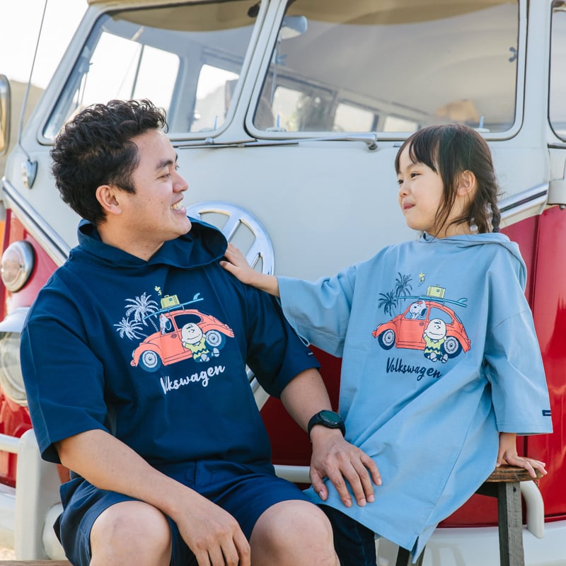 PEANUTS×VW SURF Beetle with Charlie Hoodies-T S PEANUTS×VW SURF Beetle with Charlie Hoodies-T S