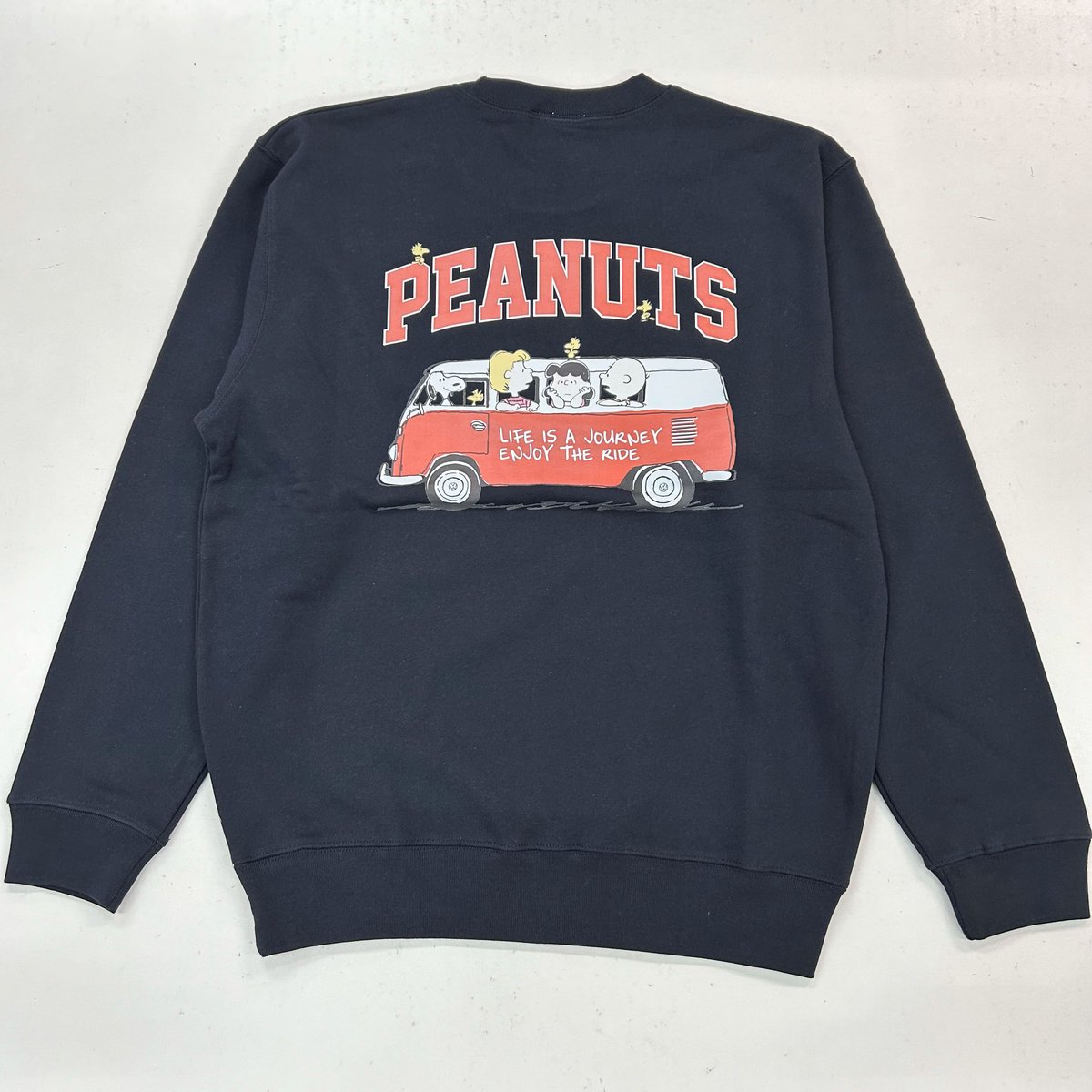 VW&PEANUTS コラボトレーナー PEANUTSの仲間とワーゲンバス SVW1343-1