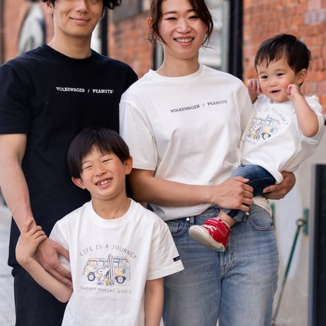 VW/PEANUTSコラボＴシャツ　vw waves  with snoopy　　156