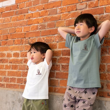 VW/PEANUTSコラボＴシャツ  sterlit adovebttures   KIDS  158