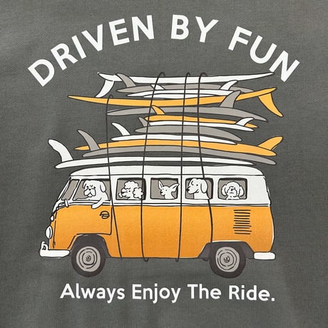 VW 裏毛プルパーカー　DRIVEN　BY　FUN　DVW6304M