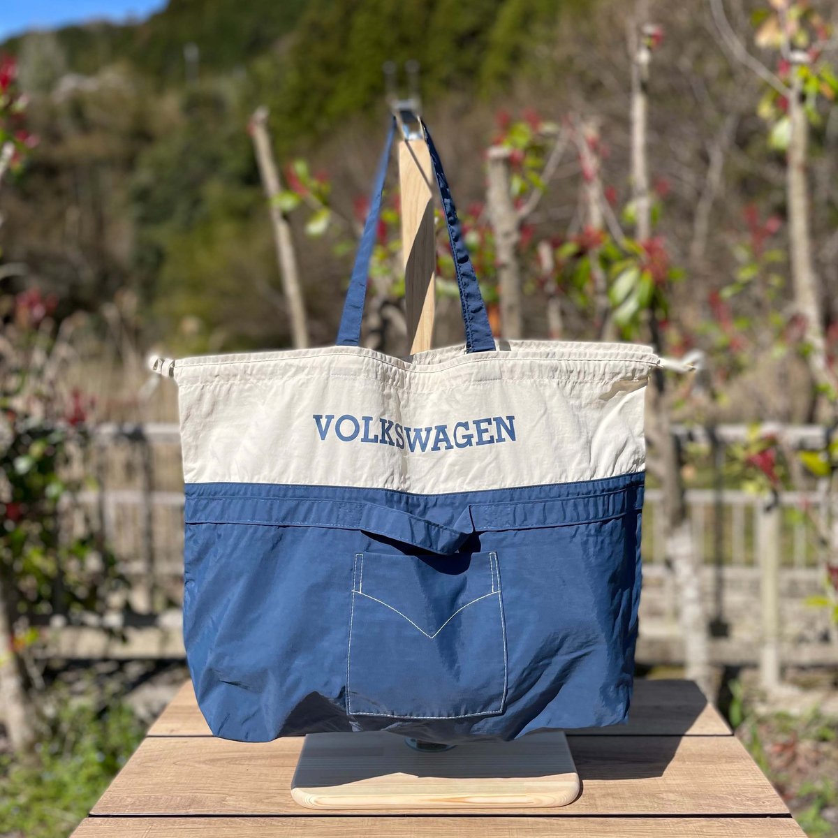 VW T1 BUS ポケッタブルツートントートバッグ(ラージサイズ)KVW3953M