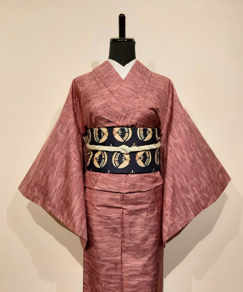 着物】袷 色大島 ローズ色草花 | 仕立直や