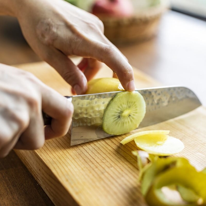 三徳包丁｜No.9｜VG1ステンレス 槌目 口金有 スコッチ | 越前打