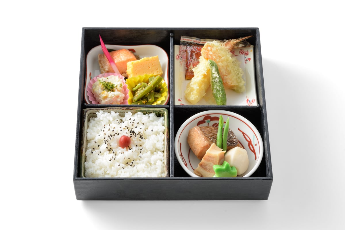 松花堂弁当（回収容器） 1,620円 ※3日前までにご予約下さい | 青