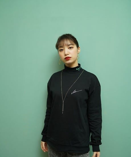 LOGO mock-neck BLK
