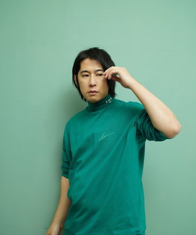 LOGO mock-neck GRN | MIDORI mirthful dozenth r