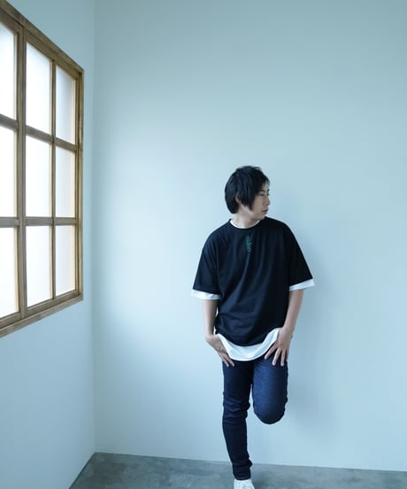 According Tee shirt BLK