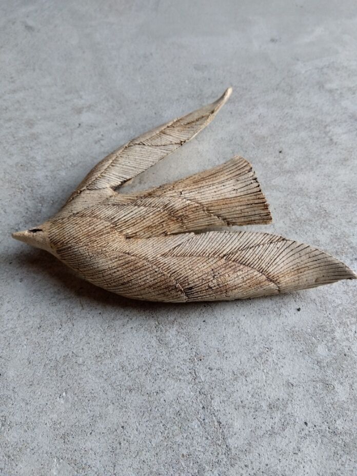 マンゴーウッド　LAND 壁掛け　飛ぶ鳥の彫刻 マンゴーウッド LAND 壁掛け 飛ぶ鳥の彫刻 飛ぶ鳥の壁掛け 5-D | 禽