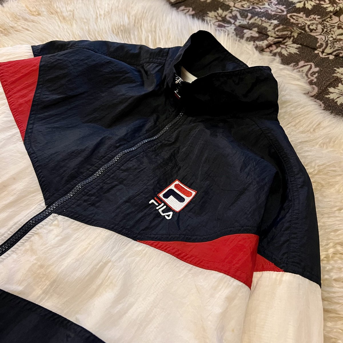 90s “FILA” nylon jacket 】 | Skeleton Lamp