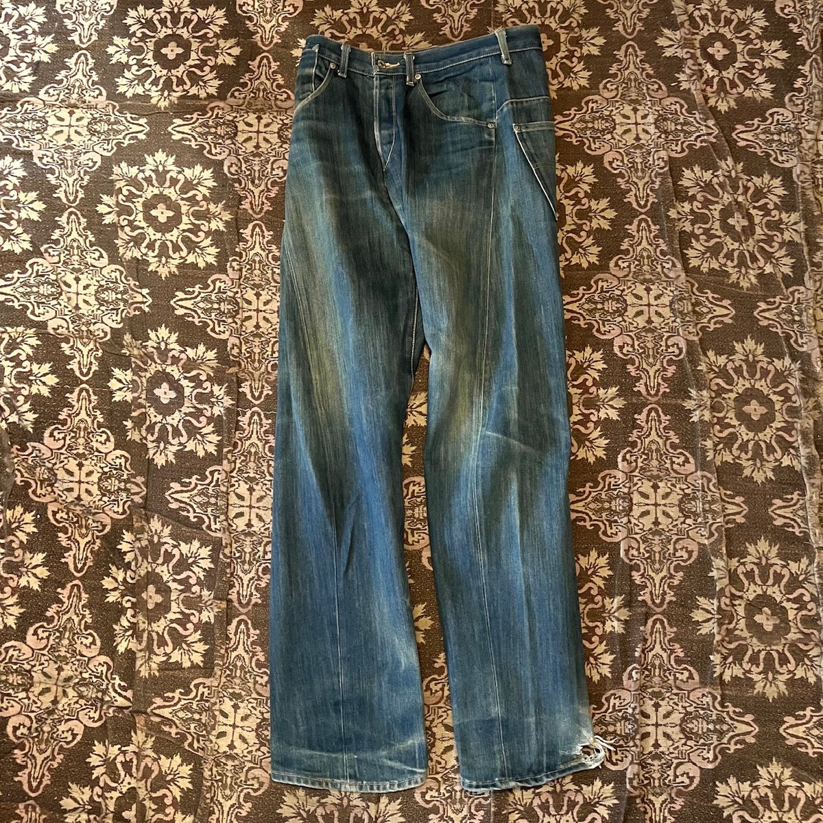 00s “Levi's” Engineered Jeans 】 | Skeleton Lamp