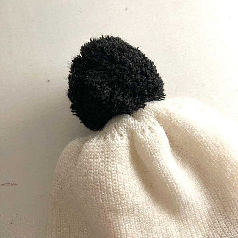 90s “adidas” beanie 】 | Skeleton Lamp