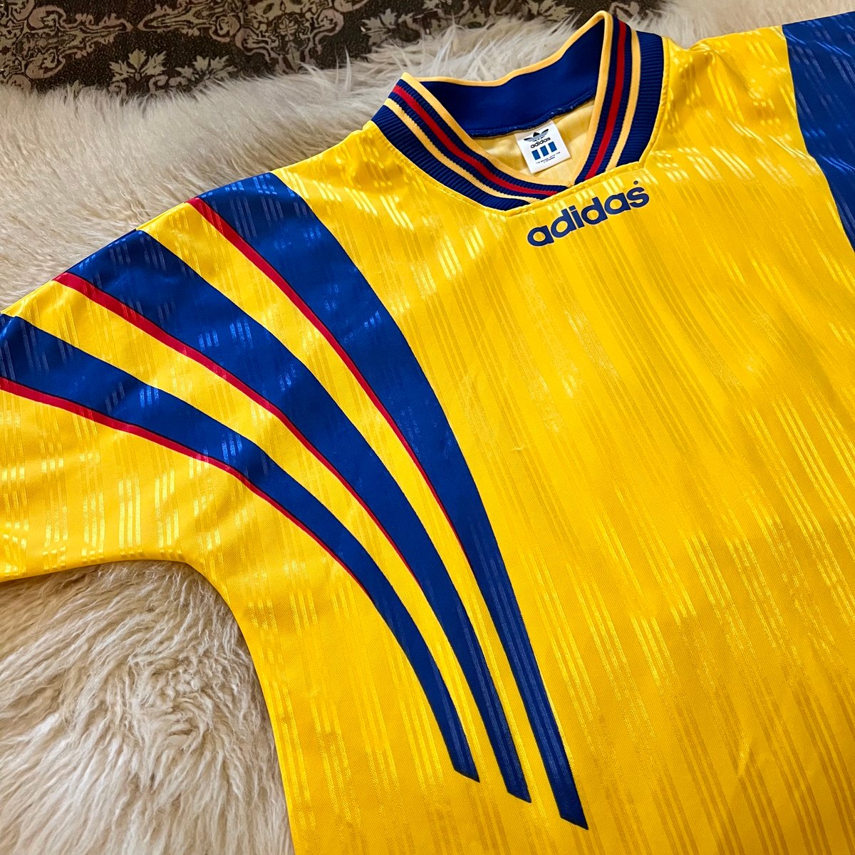 ウェア adidas vintage game shirt adidas vintage game shirt