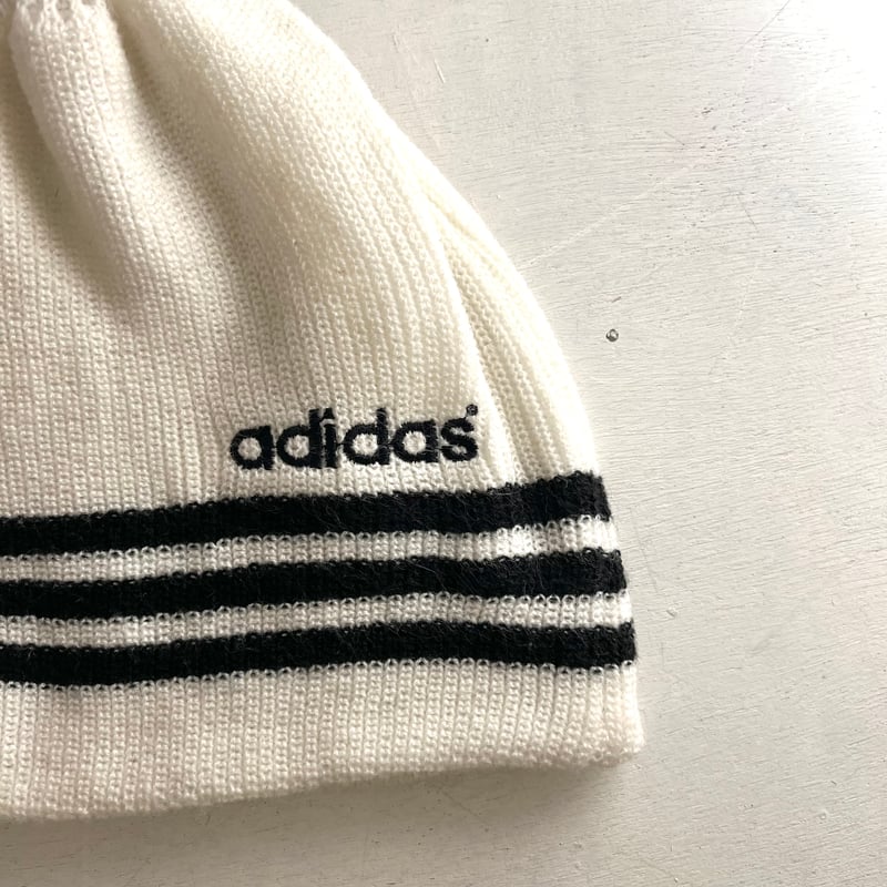 90s “adidas” beanie 】 | Skeleton Lamp
