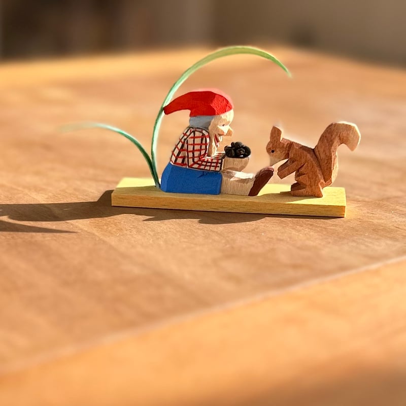 ドイツ ヘルビッヒ工房 ドイツ工芸品 ミニチュア うさぎ3匹セット 木製 ヘルビッヒ工房