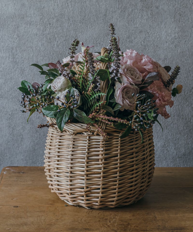 まあるいバスケットのアレンジメント | decora