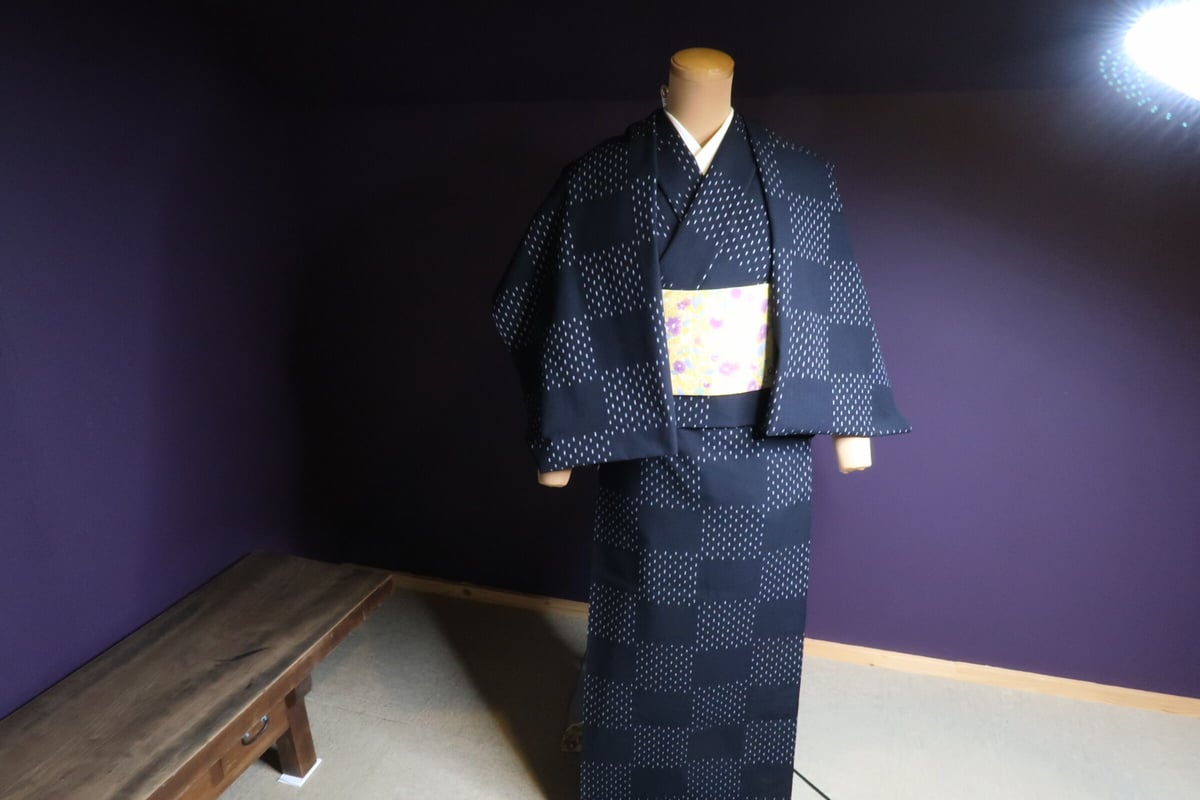 反物 久留米絣 あられ大きな市松 黒 | 野の草