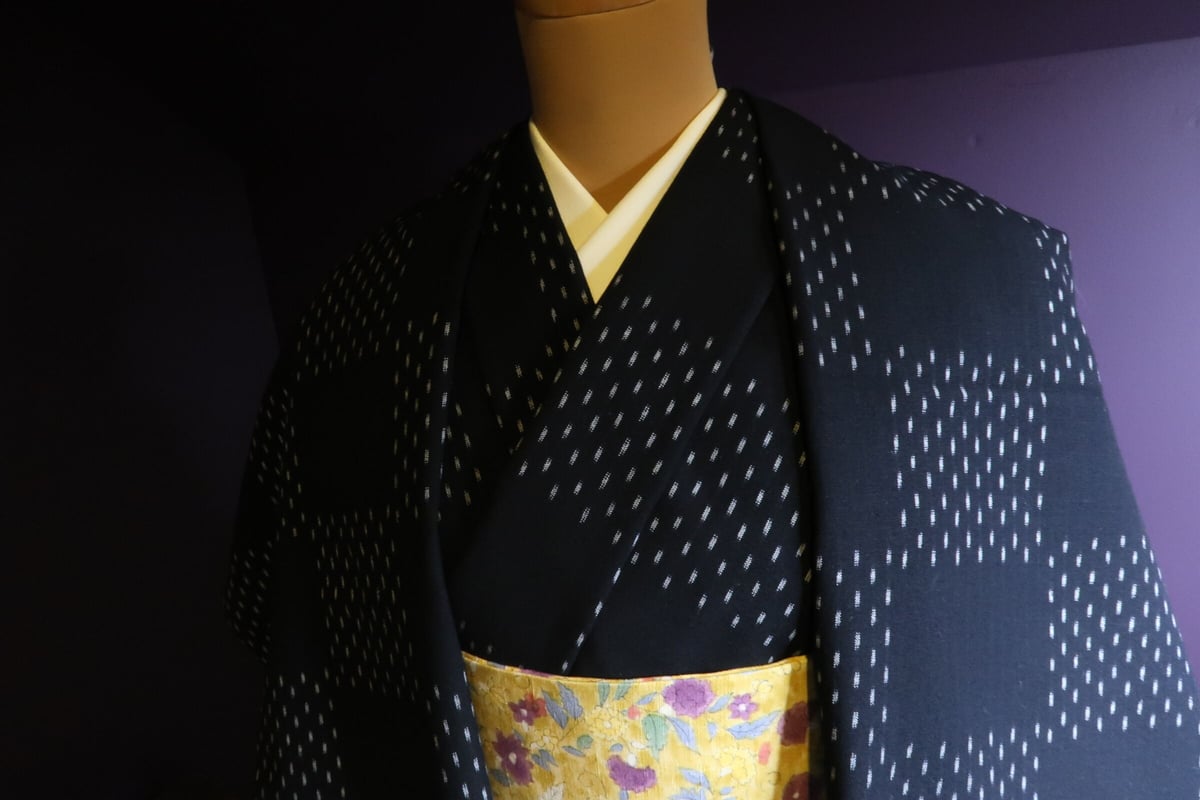 反物 久留米絣 あられ大きな市松 黒 | 野の草